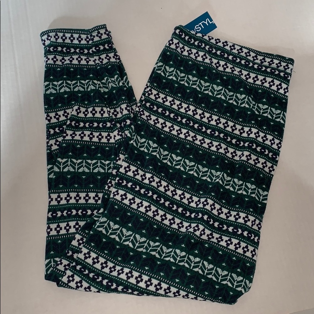 SALE!! Nordic style leggings NWT